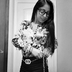 Meet your Posher, Kalii